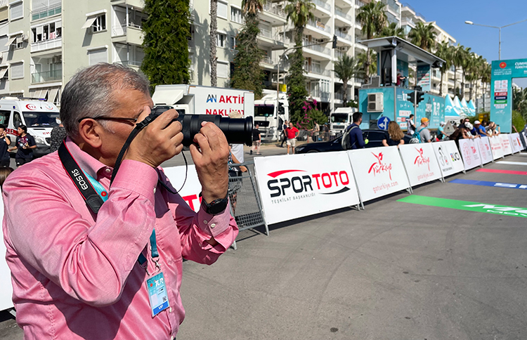 Bisiklet Sevgisi Başkan Murat Aydın’ı Alanya’ya Götürdü