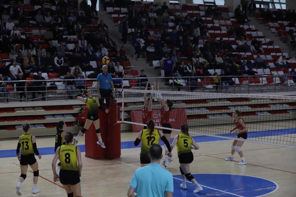 Beykoz Belediyesi KFC Kadınlar 1. Ligine Yükseldi