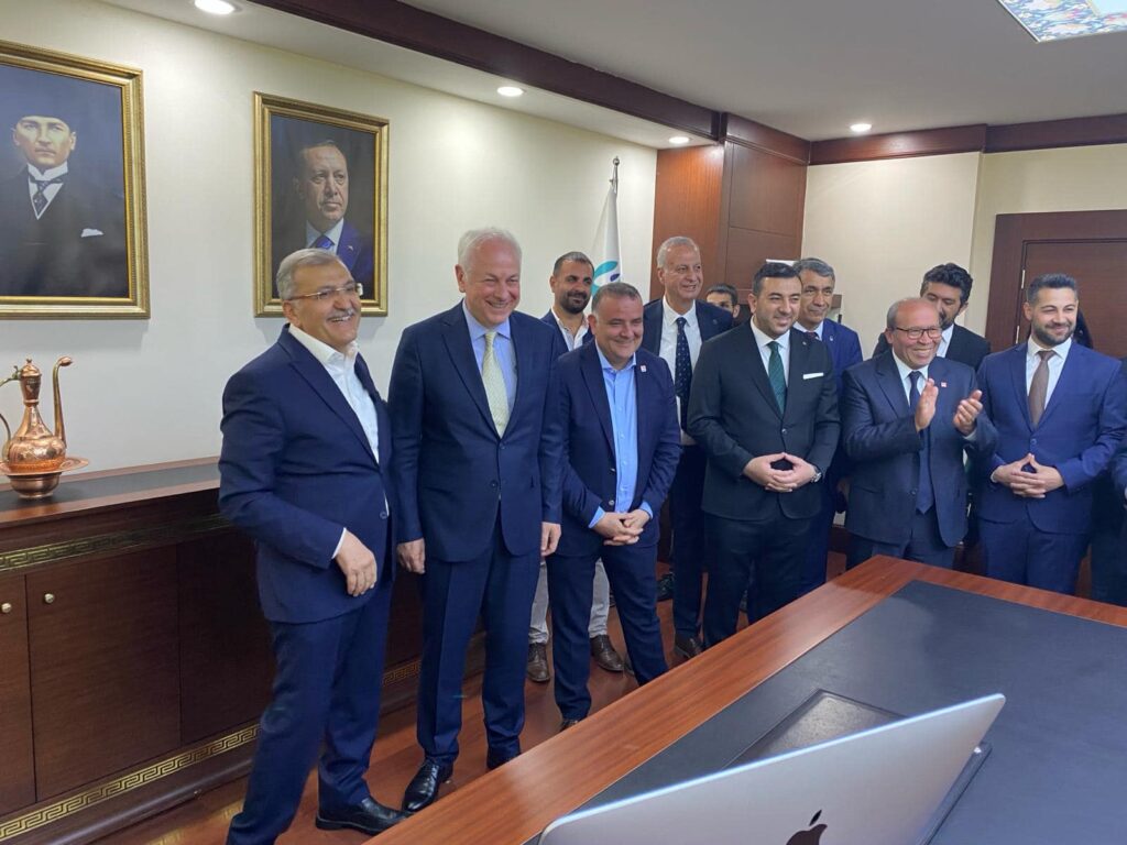 ALAATTİN KÖSELER MÜBAREK CUMA GÜNÜ VE KADİR GECESİNDE GÖREVİ MURAT AYDIN’DAN DEVRALDI