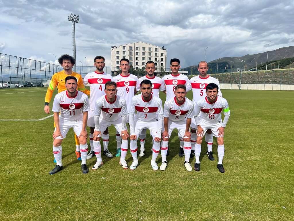 BEYKOZ’UN GURURU OLDULAR. ATTI ATTIRDI