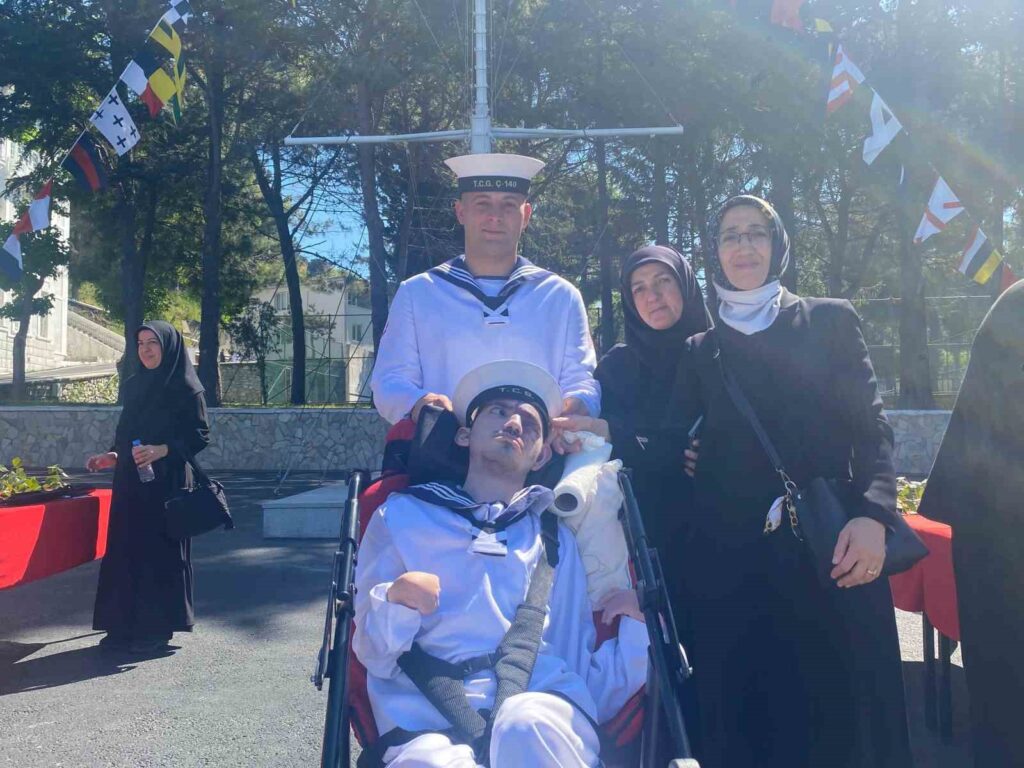 Beykoz’daki boğaz komutanlığından anlamlı etkinlik