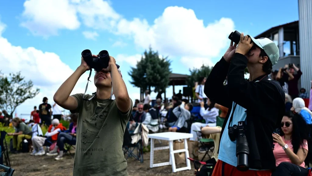 Beykoz’da ”Yırtıcı Göçü Gözlem Etkinliği’nin 4. sü Düzenlendi
