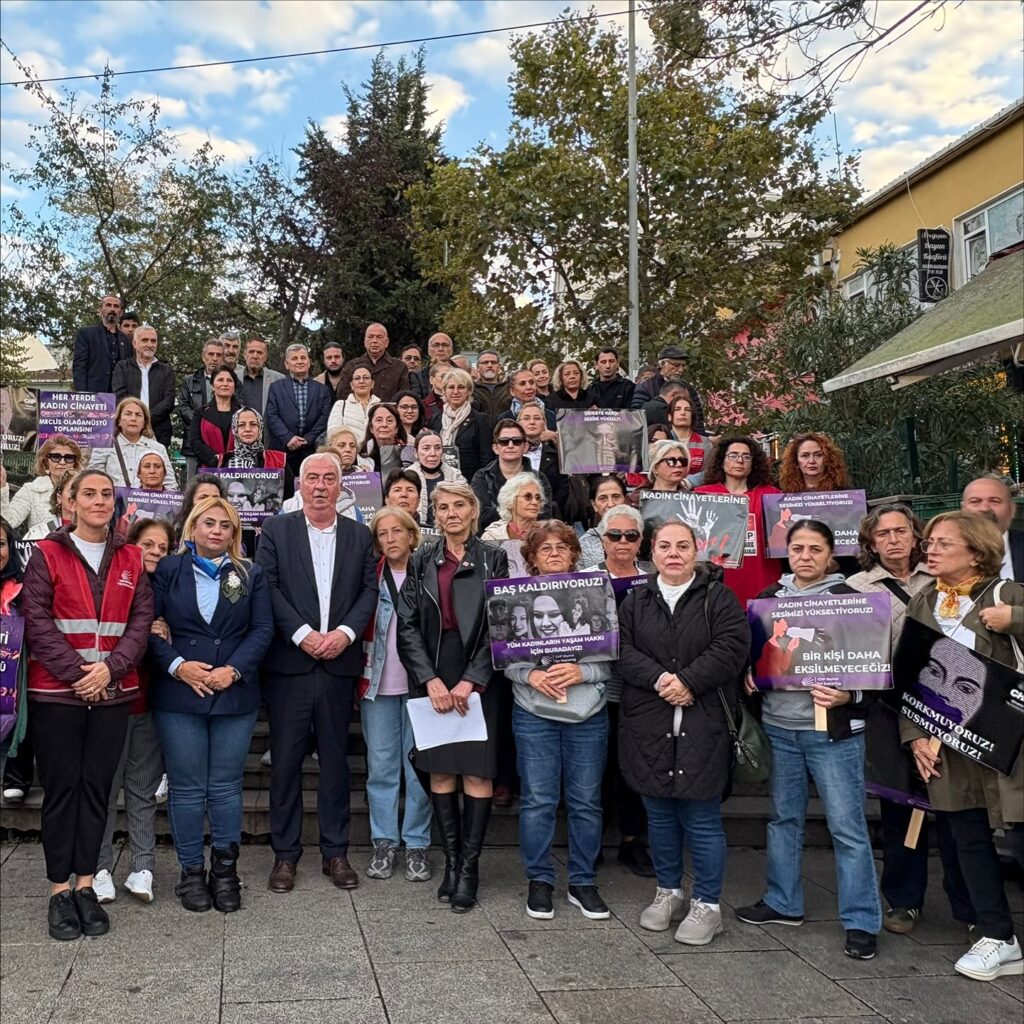 CHP BEYKOZ PAŞABAHÇE MEYDAN’DA KADINA ŞİDDETE HAYIR DEDİ