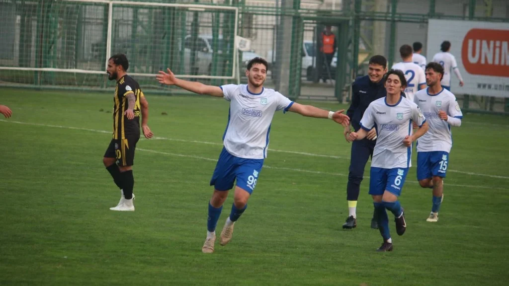 Beykoz İshaklı Yine 3 Golle Kaybetti