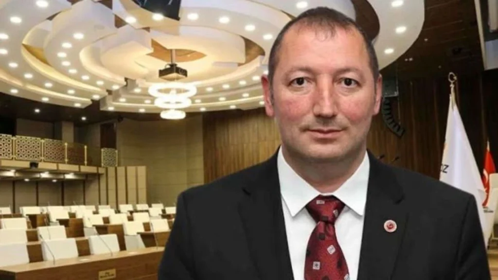 Beykoz Belediyesi Meclis Üyesi Murat Uzun CHP’den İstifa Etti